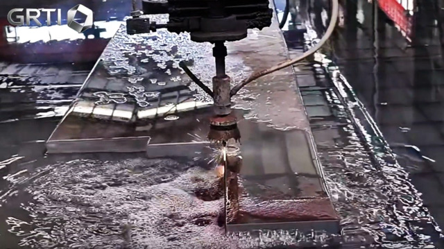 Titanium plate water cutting