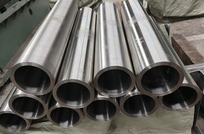 What is the seismic performance of titanium pipe?